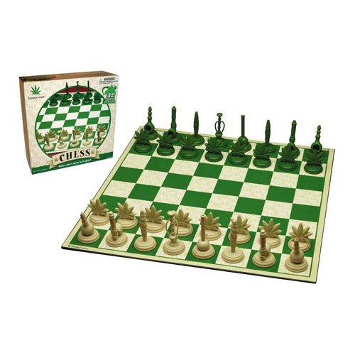 stonerware_marijuana_chess_set